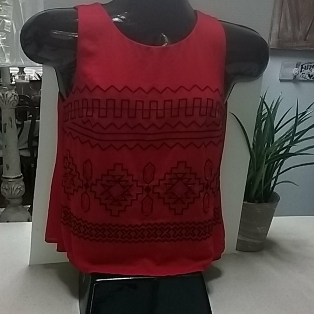 Sleeveless blouse